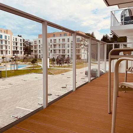 Kapitanski - Jacuzzi, Sauny, Sala Zabaw, Bilard, Do Plazy 400m * Jastrzębia Góra